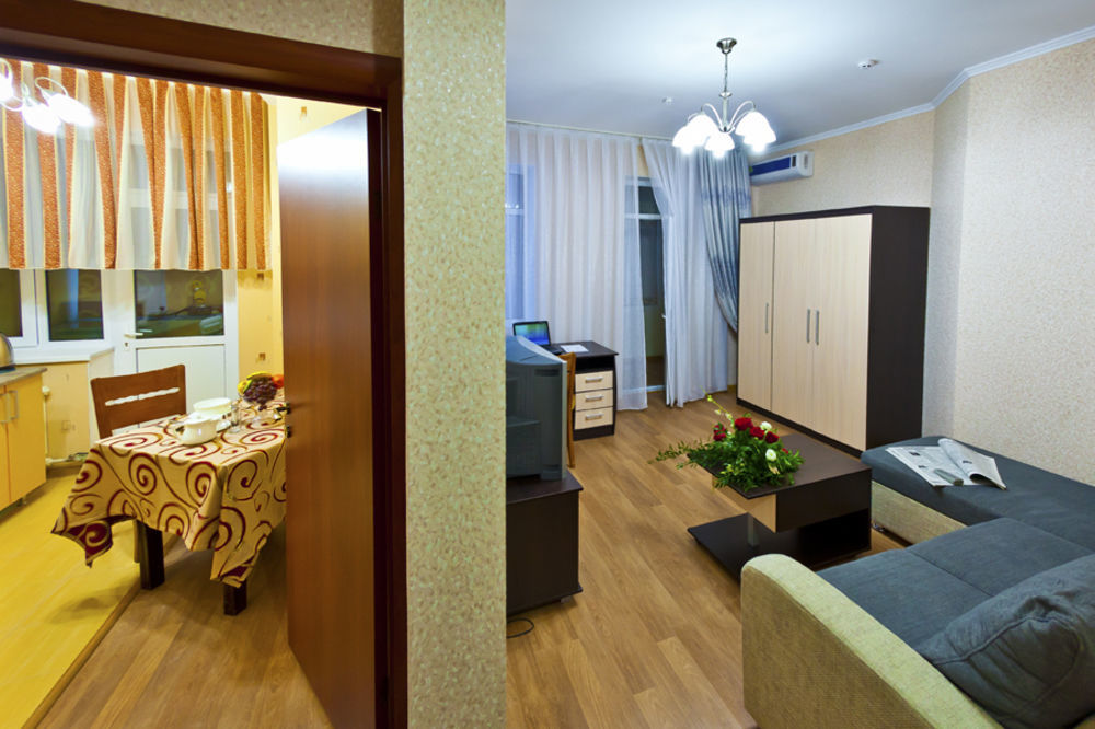 Golden Dragon Aparthotel Biszkek Zewnętrze zdjęcie